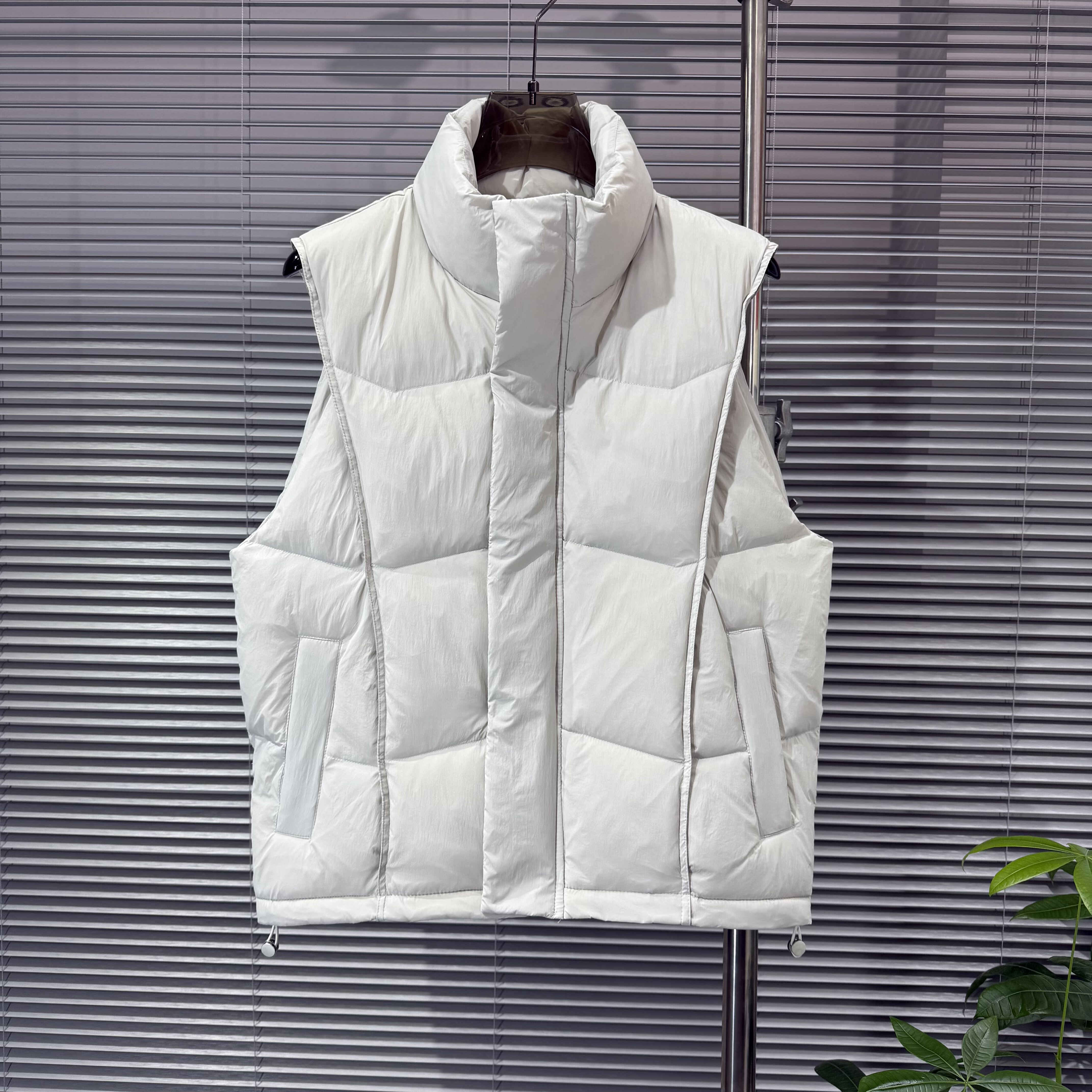 25年秋冬新款男士立领羽绒马甲青年时尚休闲防风保暖羽绒背心外套