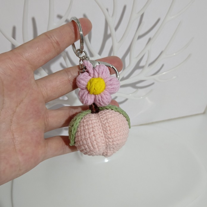 【成品】小霞手工  毛线编织diy桃子挂件钩针毛线包包钥匙扣挂件图片