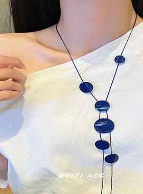 超显白克莱因蓝色不规则圆片长项链女2025新款高级感锁骨颈链配饰