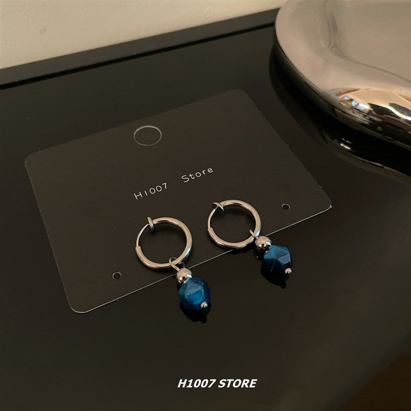 小众设计感中性风格耳饰