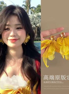 早春ins氛围感黄色花瓣耳环女方形雪纺花朵耳钉超仙耳饰2025新款