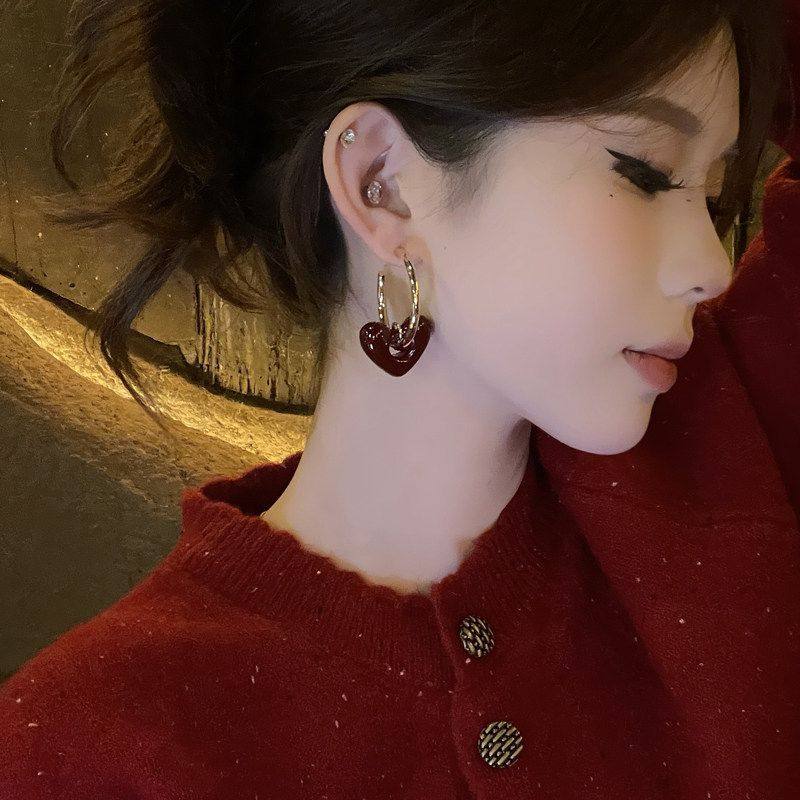 惊艳全场!复古法式秋冬款安可拉红爱心耳环优雅气质时尚显白耳饰,饰品/流行首饰/时尚饰品新,耳环,淘宝优惠券,粉丝福利购,淘宝优惠卷