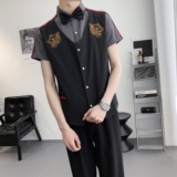 深灰色