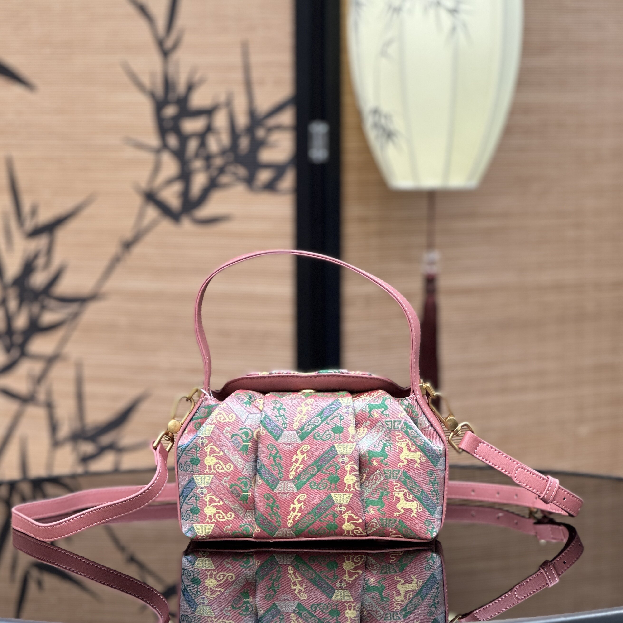 非遗名家张和才蜀锦新中式国风包包女包粉色手提枕头包小包斜挎包图片
