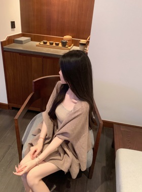 Yumeo钰 巴黎诗集～韩系姐姐全羊毛斗篷披肩开衫外套