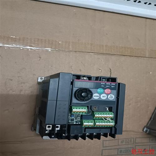 议价直拍不发:询价三菱D700变频器FR-D740-0.75K-CHT 实物图议价