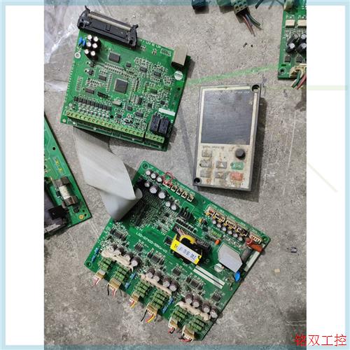 议价直拍不发:凌仕达LSD-G7400系列变频器55kw 75kw 90k