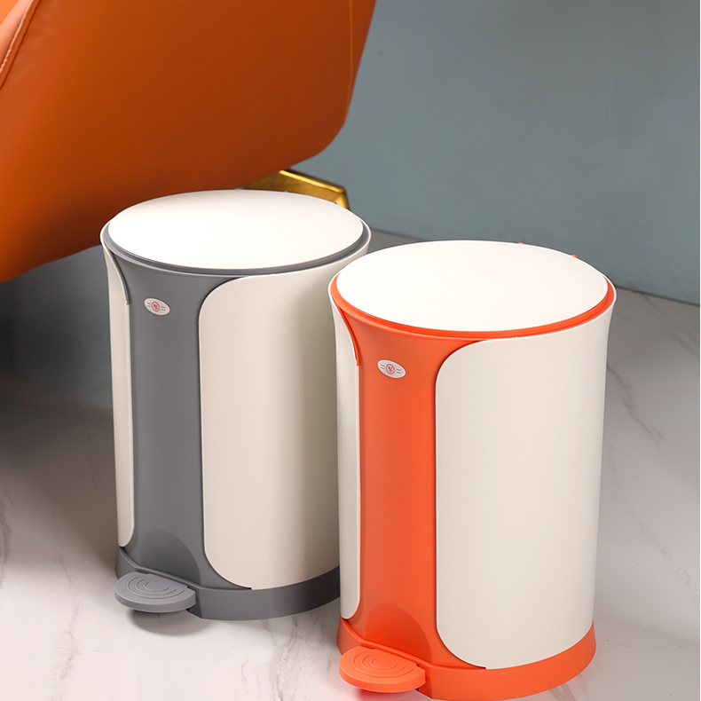 北欧脚踩轻奢垃圾桶家用客厅有盖