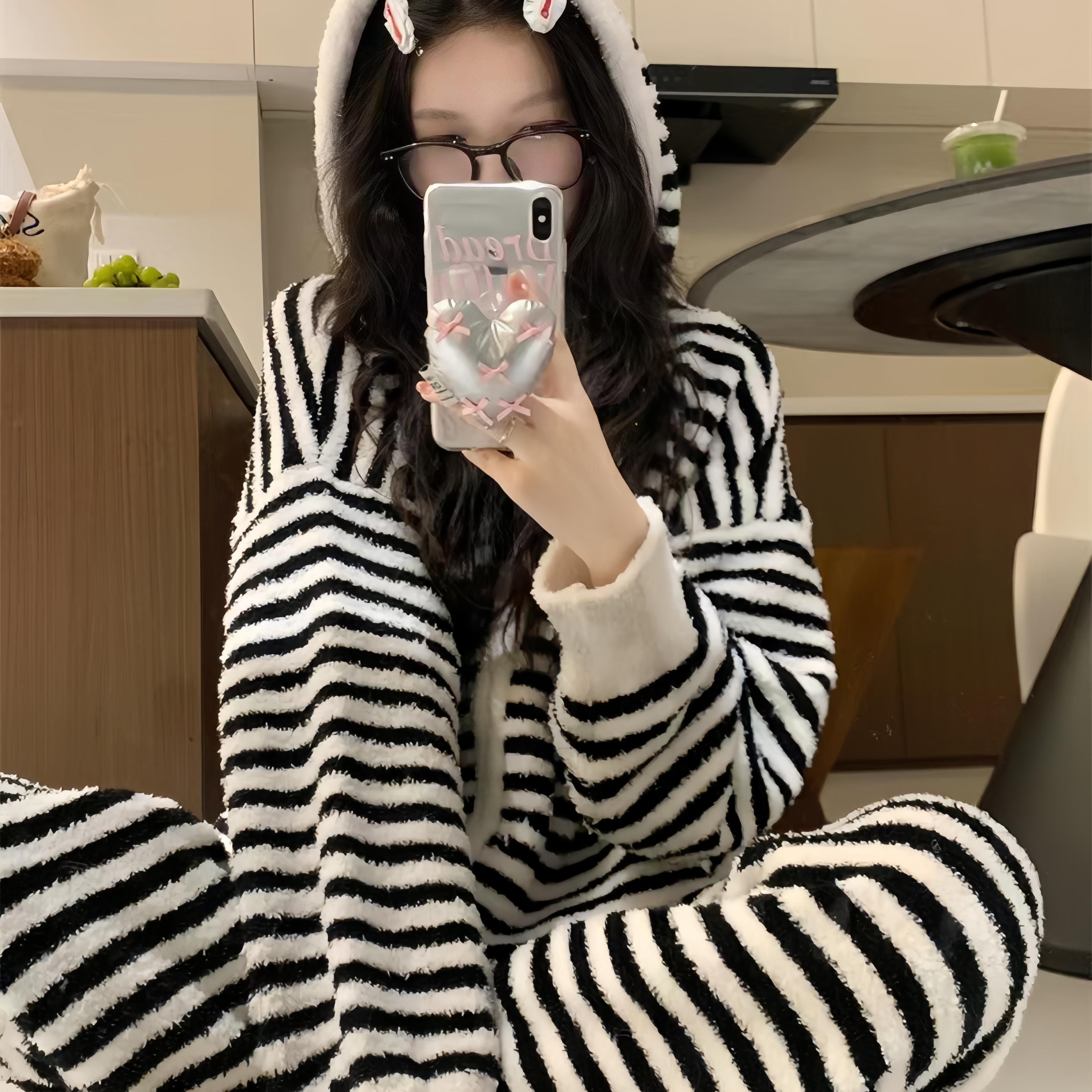 冬季新款半边绒韩版睡衣慵懒休闲风女生条纹加厚家居服睡衣套装女