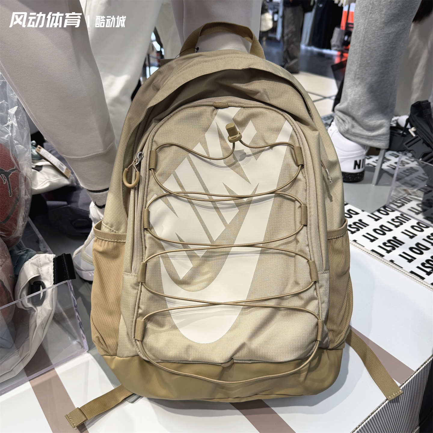 耐克Nike男女运动休闲双肩背包