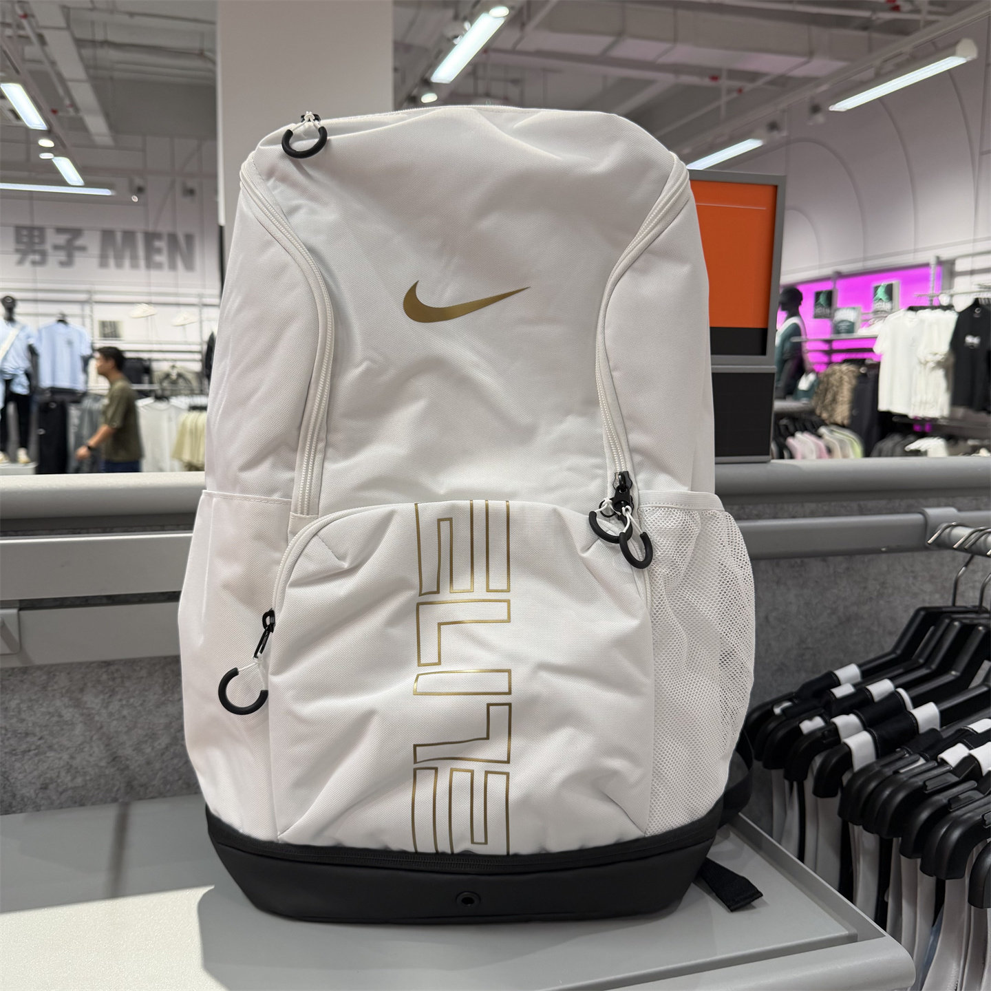 Nike男子篮球气垫大容量双肩背包