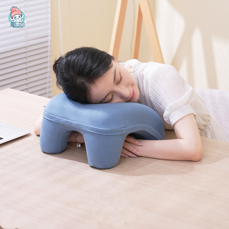 CUTTLEFISH小墨鱼学生成人午睡枕