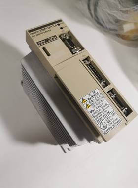 R88M-W20030H-B/R88D-WT02H伺服套装出售 全新原装议价