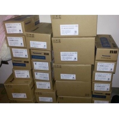 伺服200w带刹车 MSMD022G1V 全新质保一年现货包邮当天发货。