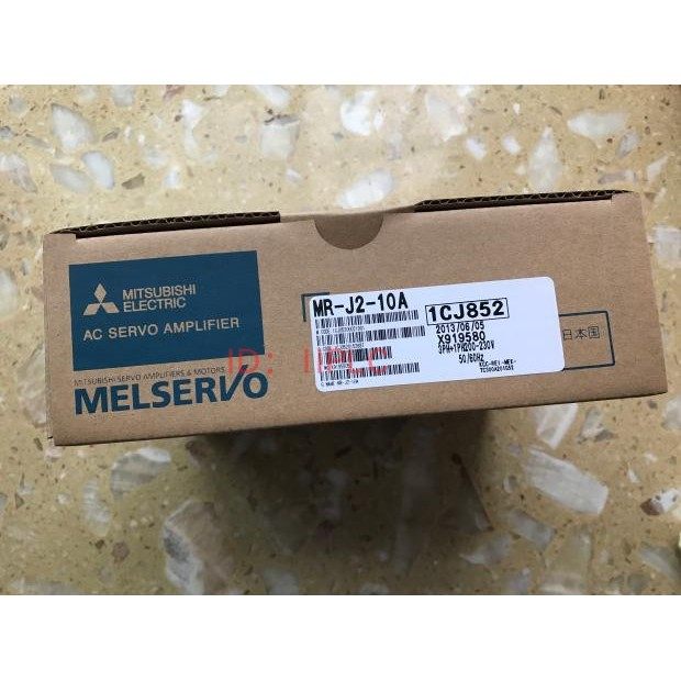 三菱 MR-J2-10A 20A 40A 60A 70A 100A 200A 350A 100C 驱动器
