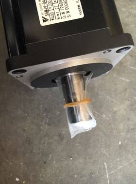 全新原装安川伺服电机SGMJV-C2ADA61