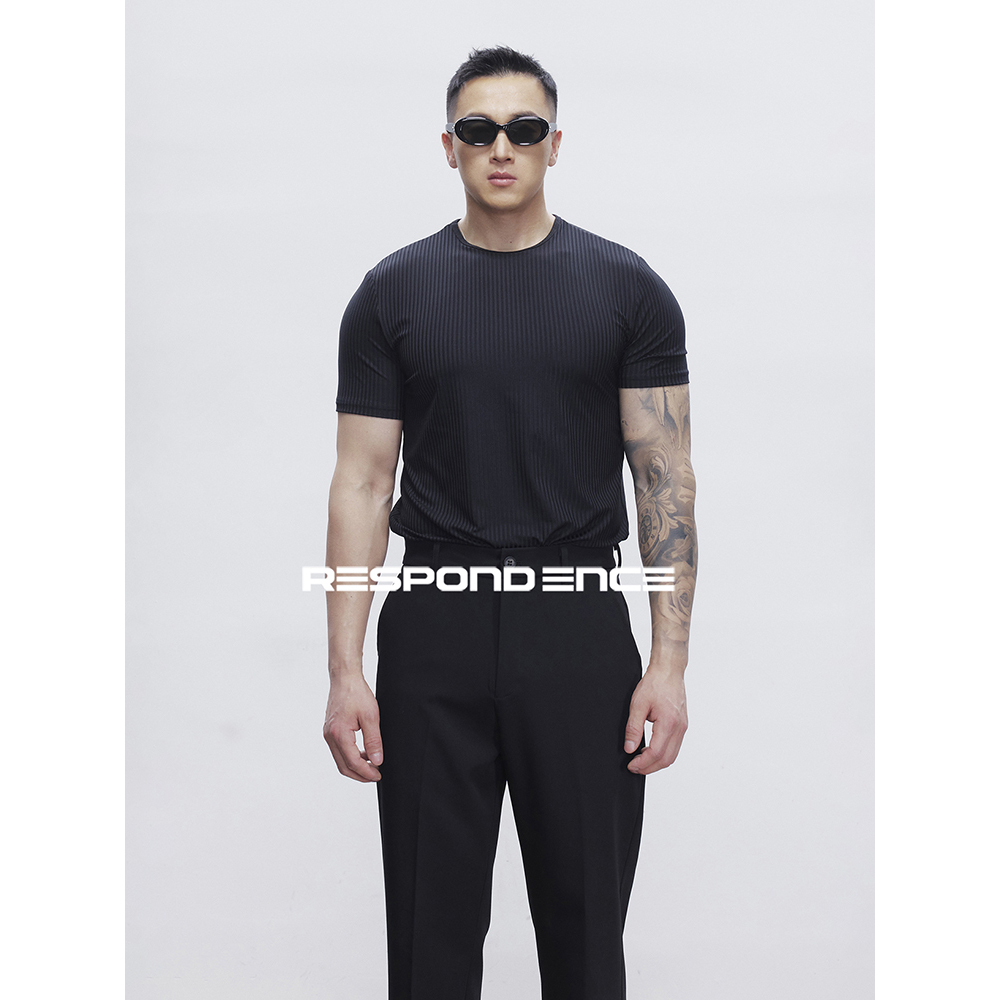 三宅风基础款圆领短袖T恤