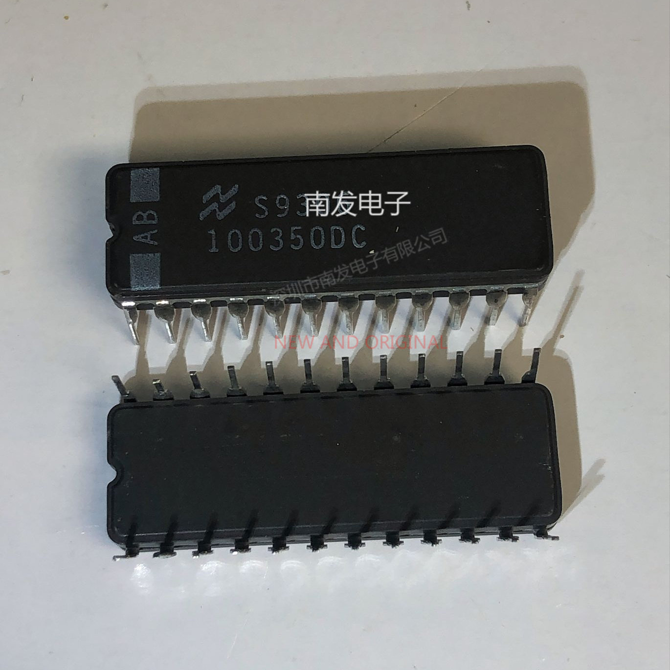 100350dc 6位d型锁存器ic 全新双列直插脚集成电路cdip24陶瓷
