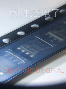 TS3702IDT   3702I  SOIC-8 电压比较器芯片  BOM配单一站式采购