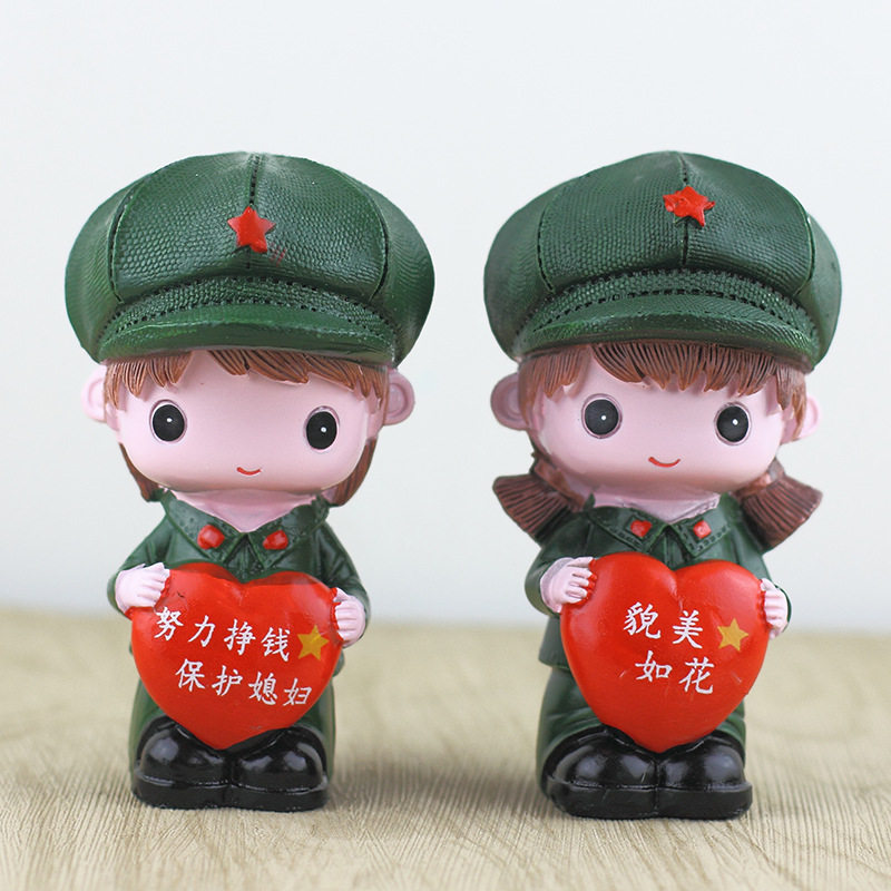 创意小红军军人情侣娃娃可爱家居装饰品汽车内饰品摆件一件代发