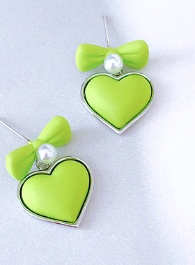 RTZHANG 绿色蝴蝶结珍珠爱心耳环耳钉女设计感时尚百搭精致耳饰品