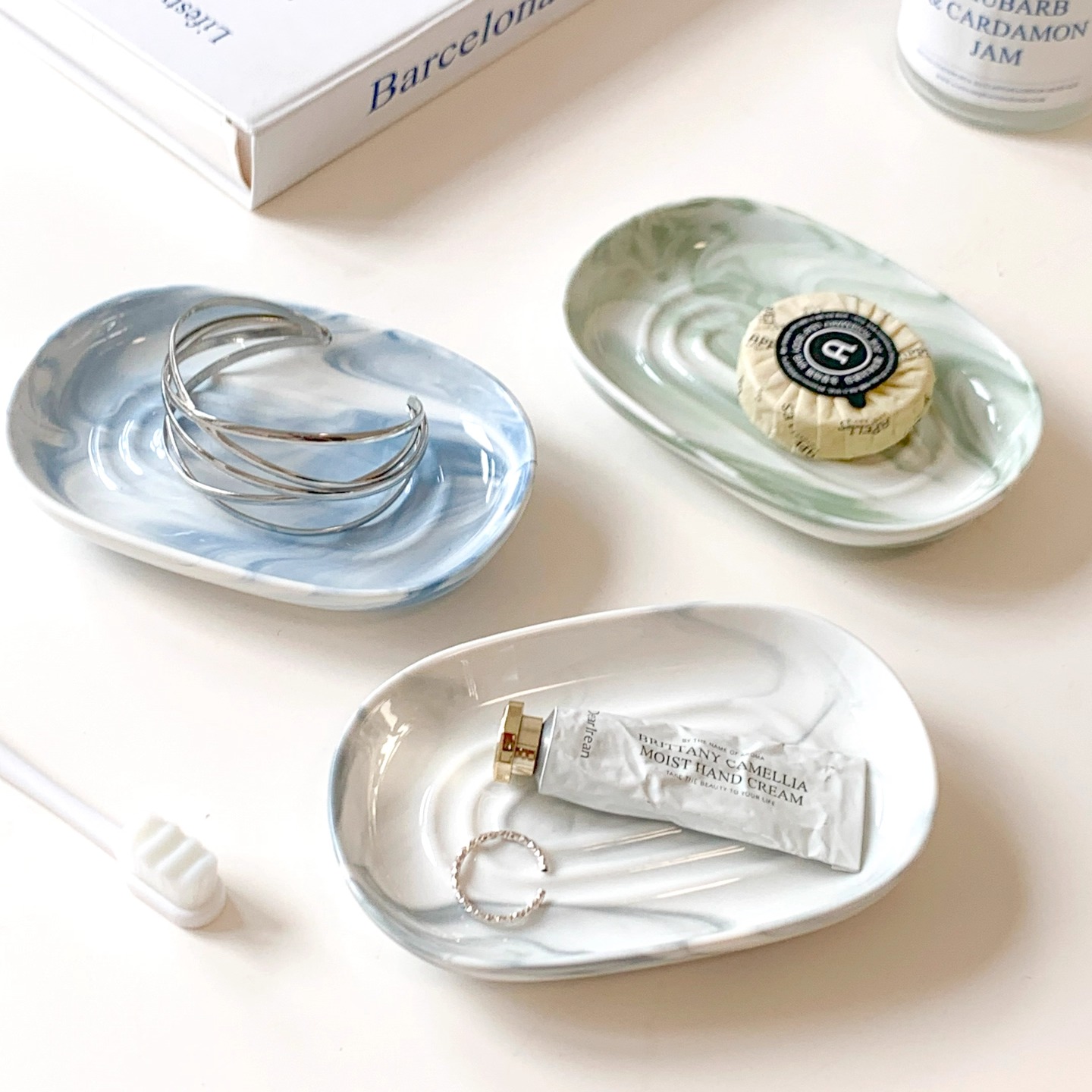 ins大理石纹陶瓷肥皂盒家用浴室香皂沥水碟肥皂置物架首饰收纳盘