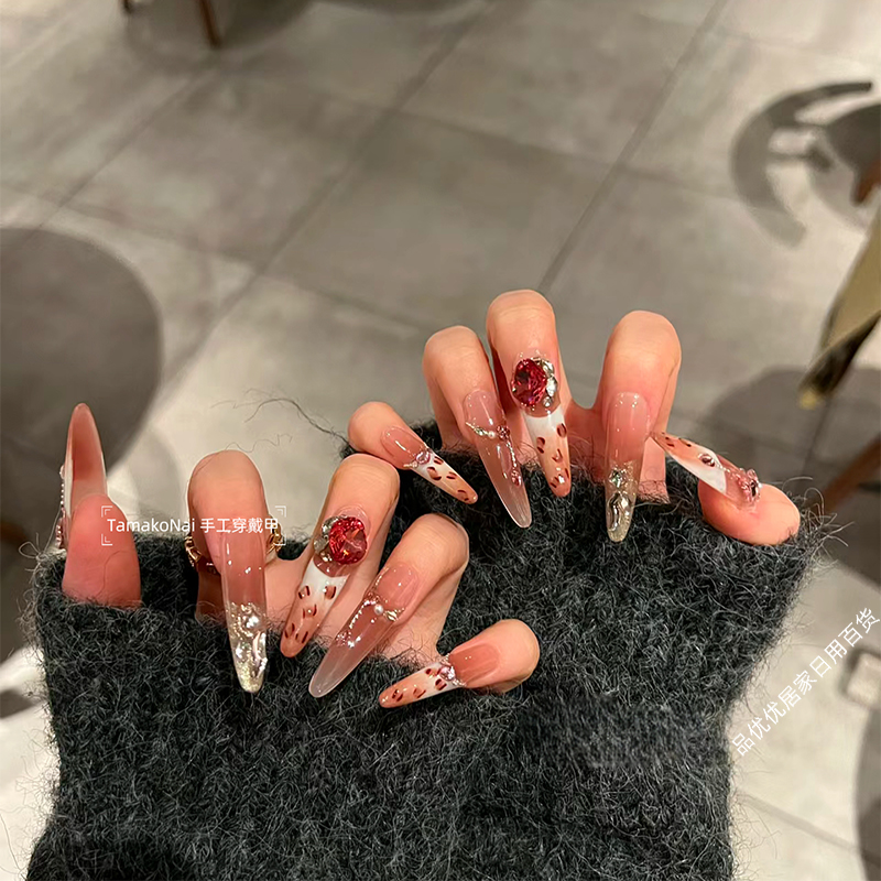 纯手工穿戴甲秋冬纯欲风美甲