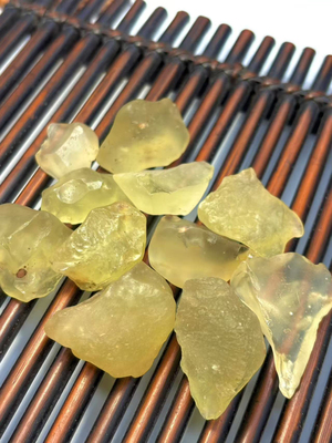 x利比亚黄金陨石冲击玻璃原石玻璃陨石原石籽料