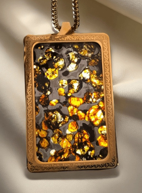 橄榄石铁陨石吊坠 星星项链陨铁天然情人节礼物保真