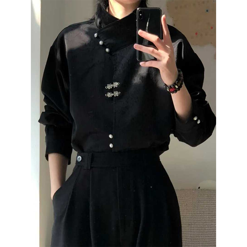 新中式金属盘扣立领长袖衬衫男女款缎面改良汉服搭配马面裙的上衣