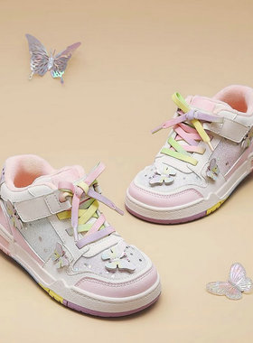 泰兰尼斯童鞋冬季新款加绒保暖板鞋女童轻便防滑校园鞋T02X4D4814