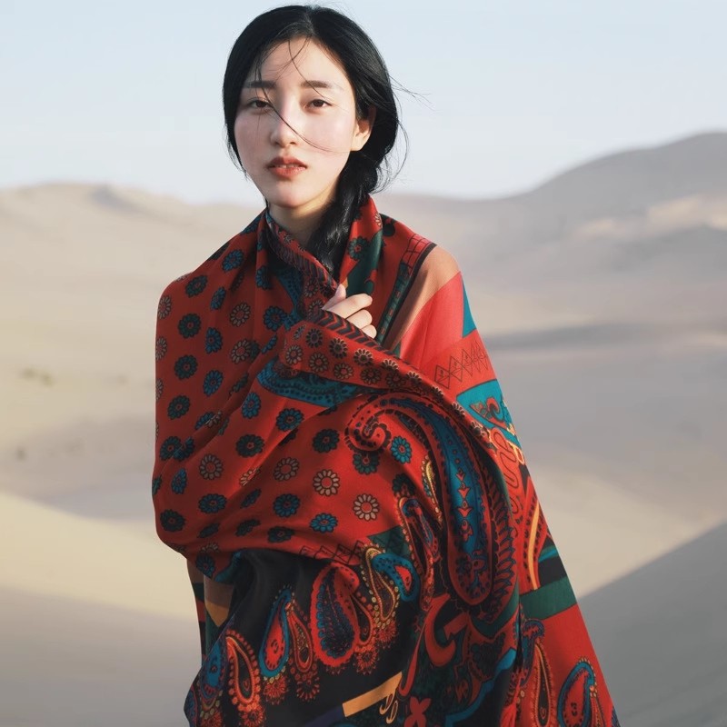 大理洱海旅游拍照民族风印花酒红色防晒披肩棉麻大围巾薄款丝巾女