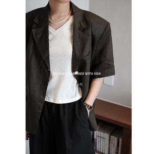 与她小众原创设计 夏季女士亚麻棉麻休闲薄款短袖西服小西装外套