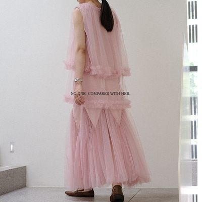 与她宽松小众设计无袖上衣