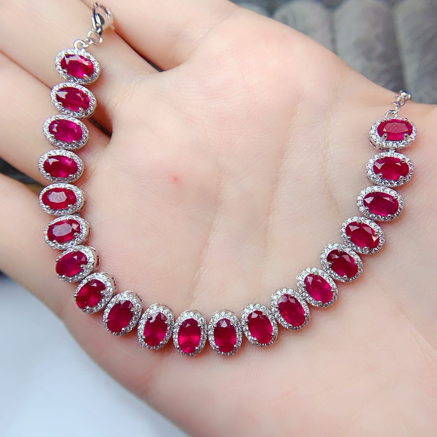 天然高品质无烧红宝石手链晶体通透  4*6mm925银精工镶嵌