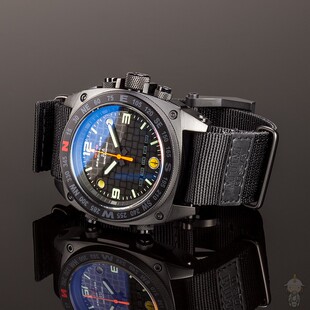 MTM沉默者户外运动商务手表特勤双显LED灯电磁充电石英表防水军表
