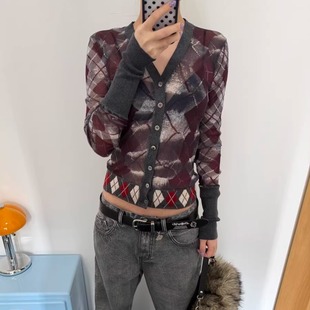 【正确版】定制格纹晕染不规则菱形格V领针织上衣打底衫T恤