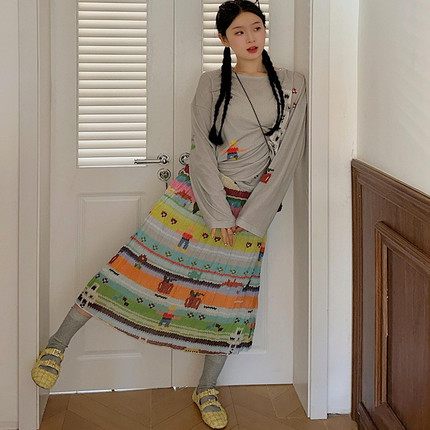 【现货】2025春夏印花长袖T恤女宽松百搭上衣+褶皱半身裙