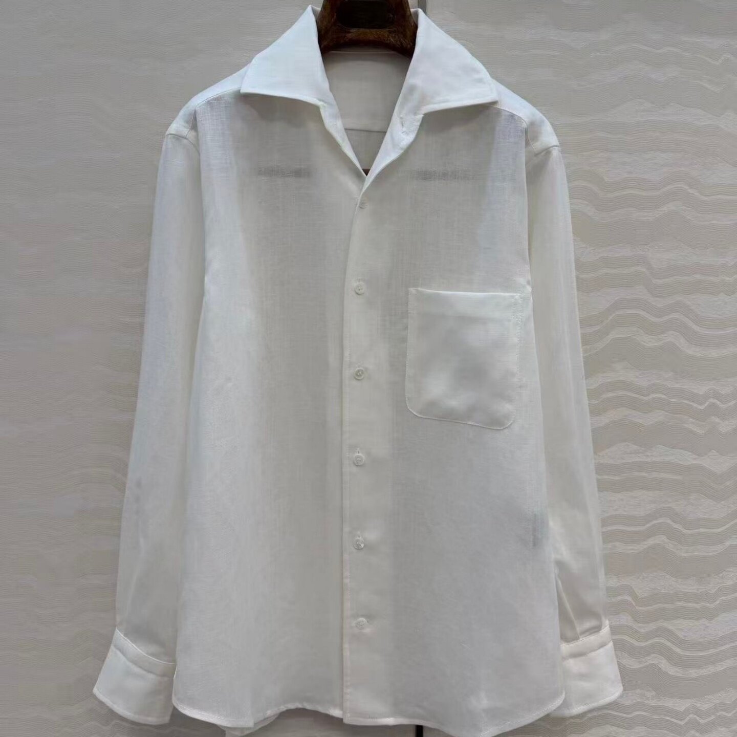 深圳南油单口袋进口亚麻小翻领高腰单排扣宽松中长款衬衫上衣女