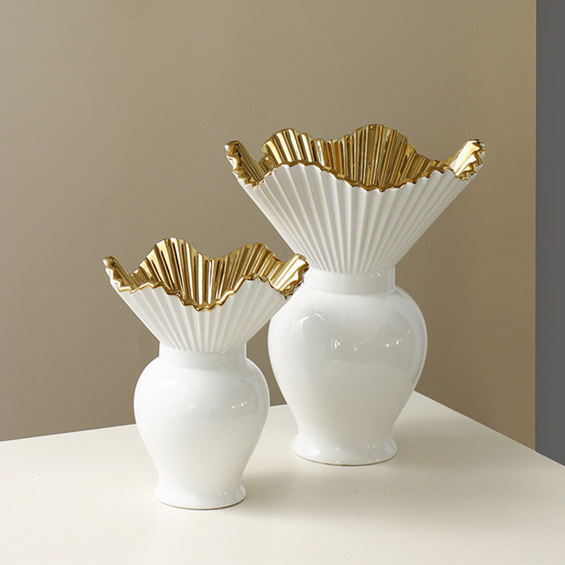 现代轻奢设计感白色荷叶边陶瓷大肚花瓶样板间客厅桌面装饰品摆件
