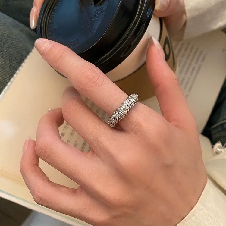 包邮精致轻奢闪亮戒指女简约时尚百搭叠戴气质指环小众设计ins食