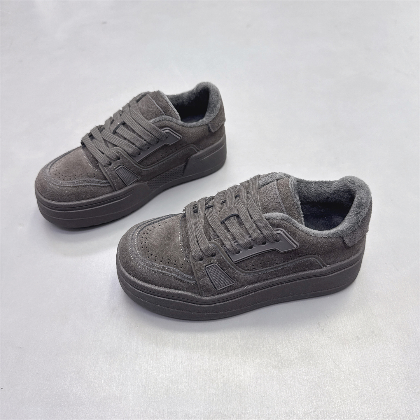 真皮加绒保暖休闲女板鞋松糕女鞋