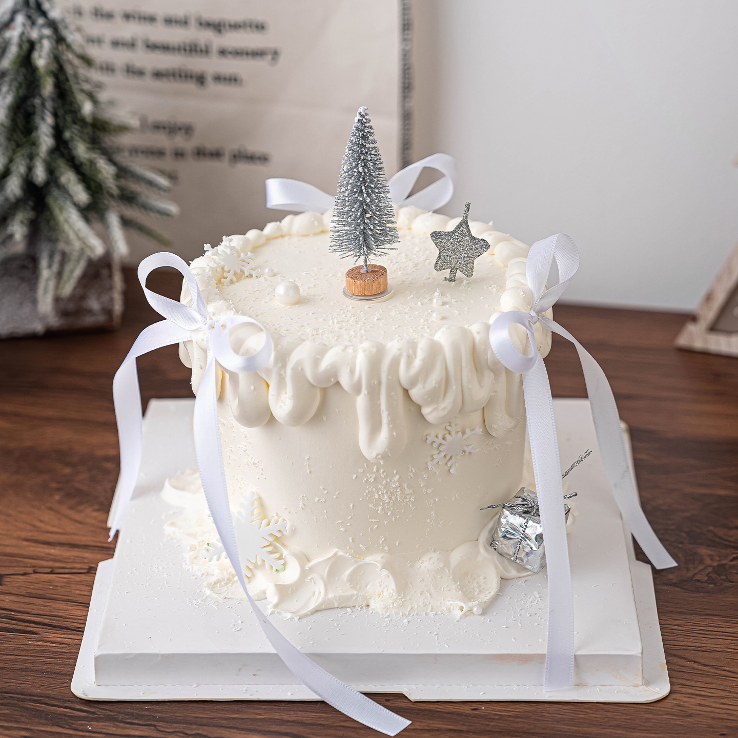 2026圣诞节氛围感ins风圣诞树雪松蛋糕装饰摆件蝴蝶结丝带装扮