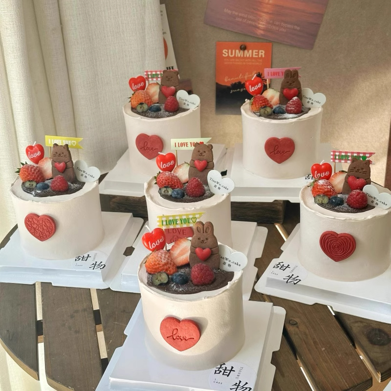 情人节网红蛋糕装饰熊兔饼干