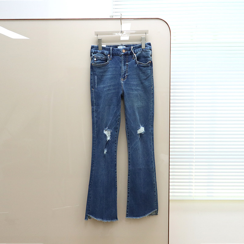 美式丹宁DJ 女款 蓝色洗水高腰磨破微喇虚边牛仔裤 F649