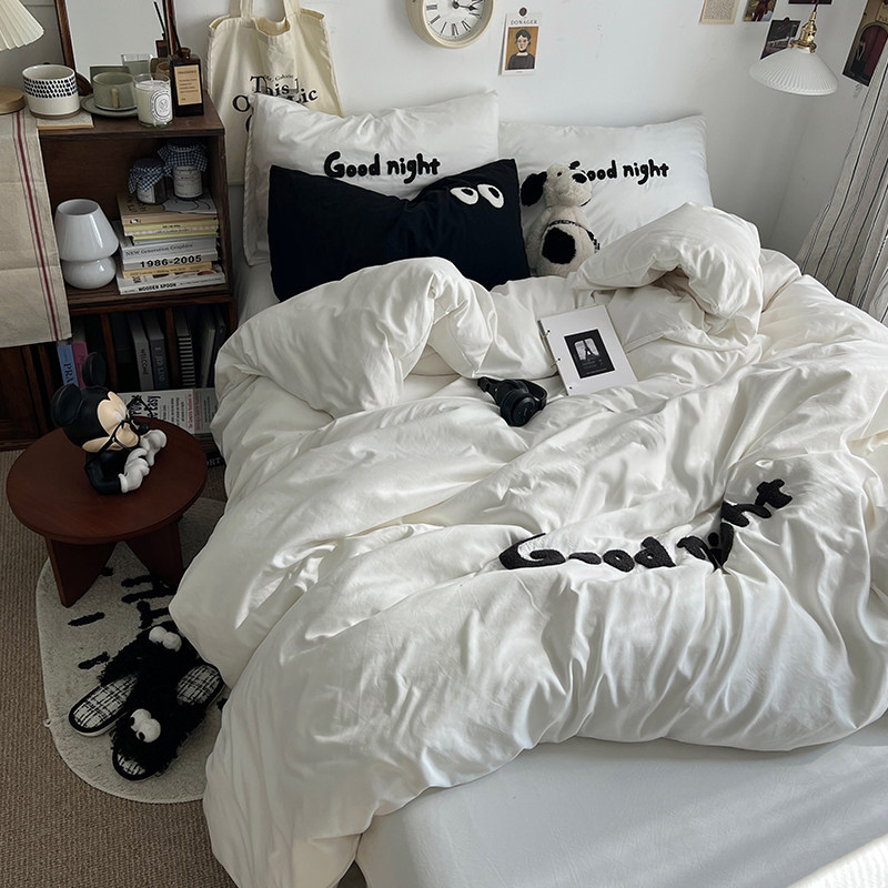 床上用品四件套水洗棉黑白冷感风学生宿舍三件套床笠床单公寓字母