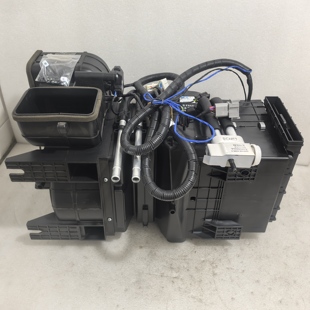 现代215 225 350 385 485-9 ⅴs挖机配件原装蒸发箱11Q6-96410