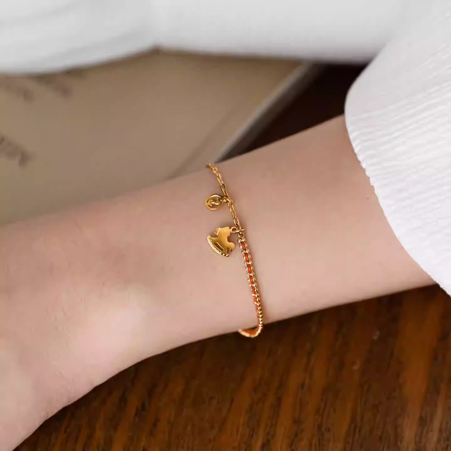 马上有钱编织红绳手链本命年