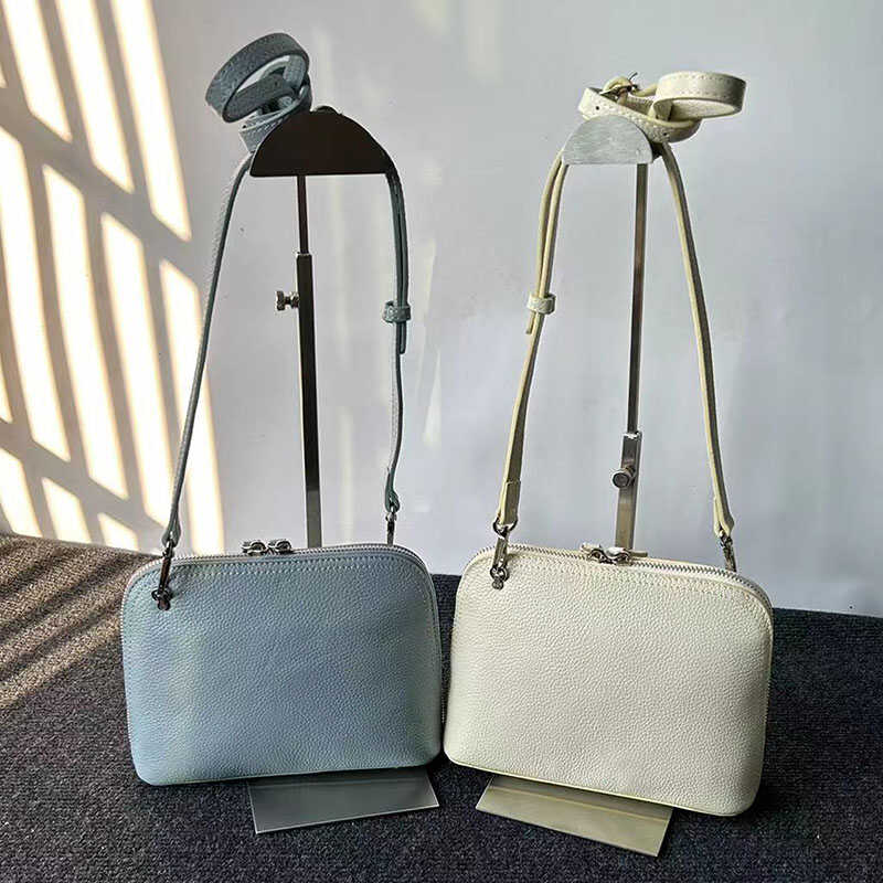 真皮时尚百搭单肩斜挎女包