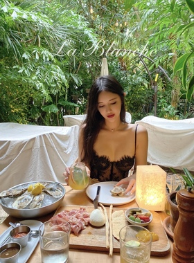 La Blanche小性感黑色蕾丝修身束腰内搭打底吊带2021新款网纱吊带